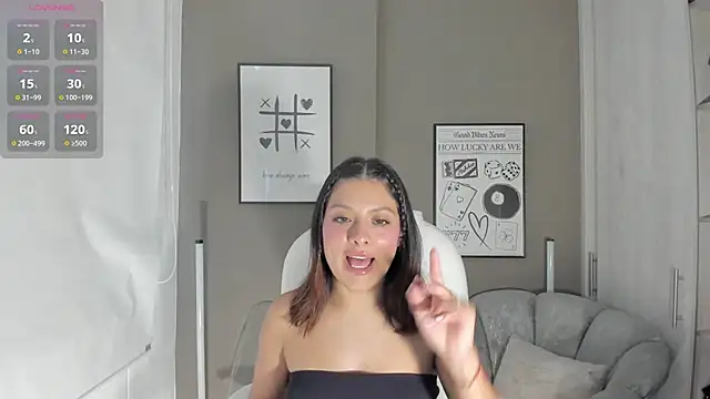 Snapshot of GeorginaMontclair chatting on April 2026 08:04:02 PM GeorginaMontclair online show from April 2026 08:04:02 PM