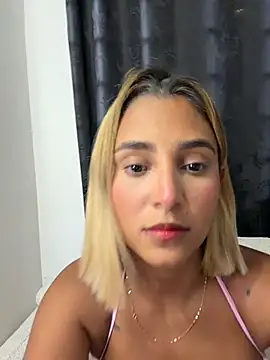 LoisC online show from July 2026 02:18:01 AM