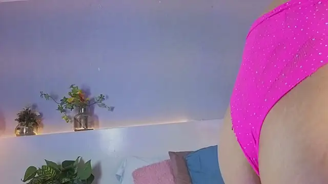 lily obsession online show from April 2026 04:01:01 PM