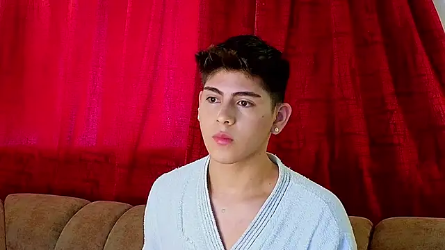 josethariaz25 online show from April 2026 03:58:02 PM