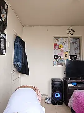 Snapshot of evafuckasd chatting on June 2026 12:37:01 PM evafuckasd online show from June 2026 12:37:01 PM