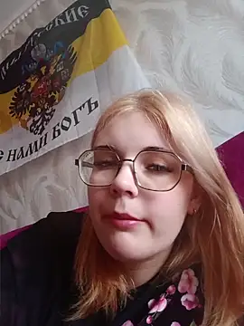 Snapshot of LoisFox chatting on June 2026 08:45:02 AM LoisFox online show from June 2026 08:45:02 AM