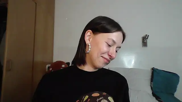 JuicyErika online show from April 2026 08:57:02 PM