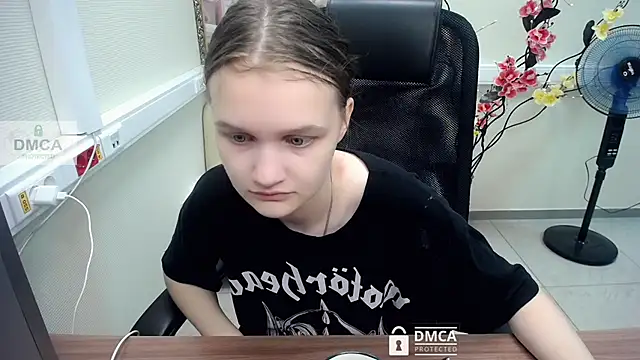  donnaSia  online show from July 2026 10:11:02 AM