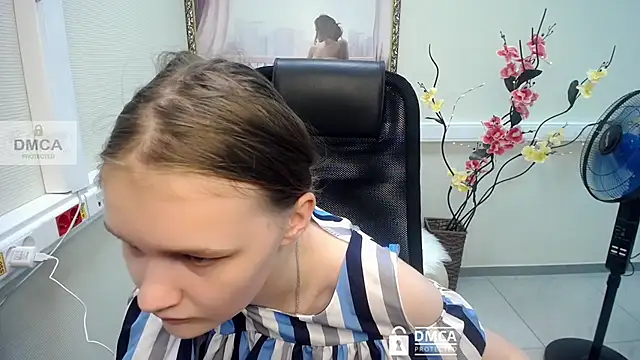  donnaSia  online show from July 2026 09:40:01 AM