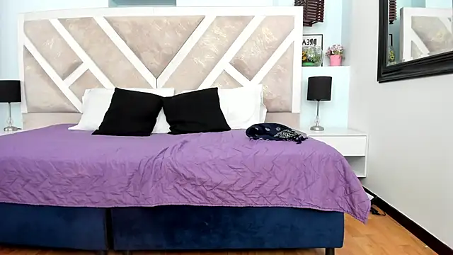 Mia Velez1 online show from April 2026 04:10:02 AM