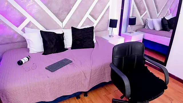 Snapshot of Mia_Velez1 chatting on May 2026 10:36:01 AM Mia Velez1 online show from May 2026 10:36:01 AM