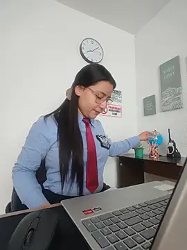 Queen linda1 online show from May 2026 01:10:02 PM