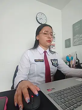 Queen linda1 online show from May 2026 01:40:01 PM