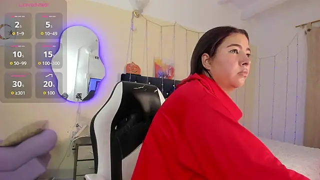 SamaraMaalouf  online show from April 2026 12:29:02 PM