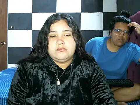 Valery-Khloe online show from August 2026 04:15:02 AM