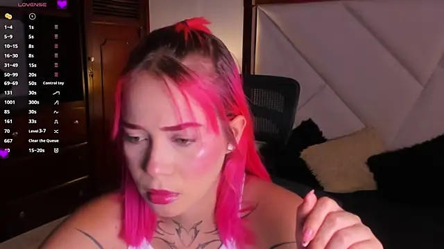 pinkiflame online show from July 2026 09:54:02 PM
