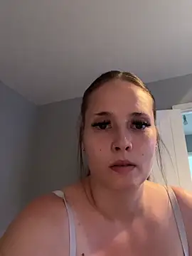 Snapshot of Poppylooloo chatting on July 2026 01:04:01 PM Poppylooloo online show from July 2026 01:04:01 PM