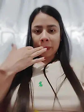 Nicol Alvarez1 online show from July 2026 06:59:02 AM