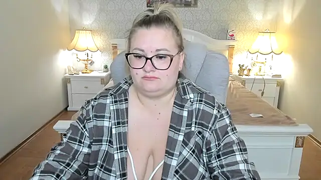 IrenRori online show from May 2026 08:11:01 AM