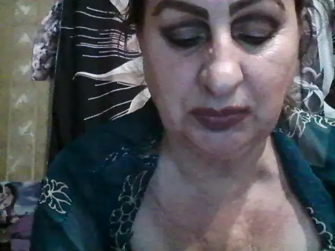 Snapshot of LoaqLovew chatting on July 2026 10:22:01 AM LoaqLovew online show from July 2026 10:22:01 AM