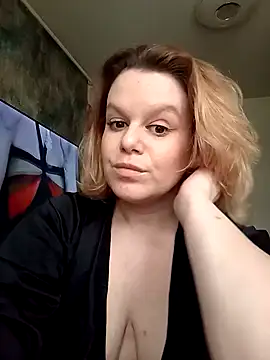 Maryquenn online show from April 2026 09:37:02 AM