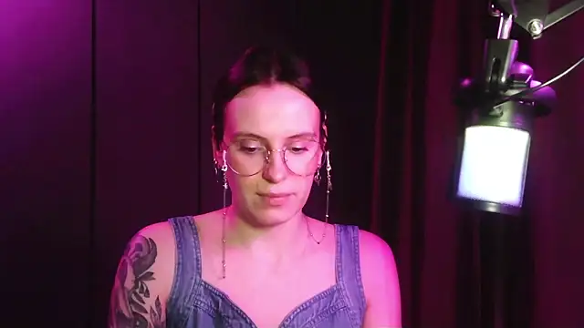shy Miracle online show from May 2026 02:25:01 PM