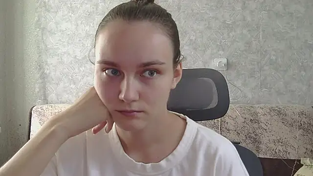 DolcezzaCream online show from May 2026 11:51:01 AM