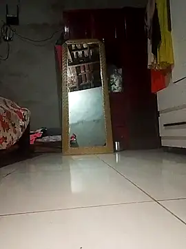 EsterSilv online show from April 2026 12:08:01 AM