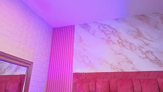 goldilockss15  online show from April 2026 11:30:02 AM