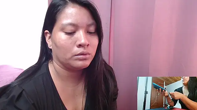 Snapshot of Sol_vannesa chatting on May 2026 09:20:02 PM Sol vannesa online show from May 2026 09:20:02 PM