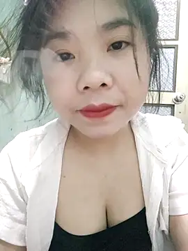 Ayti01 online show from April 2026 06:10:02 PM