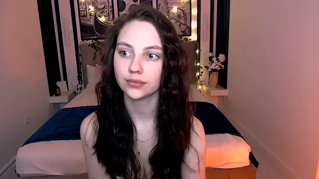  AliceWells online show from April 2026 06:06:01 AM