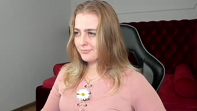 EllaBells online show from June 2026 05:02:02 AM