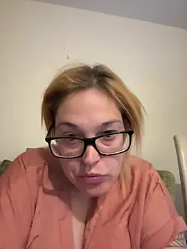 SecretRavenXO online show from May 2026 10:50:03 PM