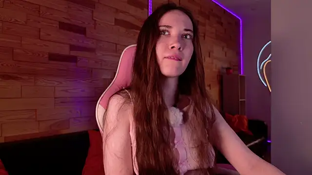 LilaMccoy online show from June 2026 06:16:02 AM