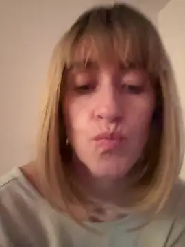 Avokadoo online show from July 2026 06:54:02 PM