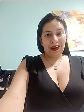 lalifriller online show from May 2026 05:52:01 PM