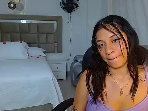 marianafine online show from April 2026 02:08:01 PM