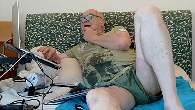 Snapshot of KinkCentral chatting on May 2026 07:41:01 PM KinkCentral online show from May 2026 07:41:01 PM