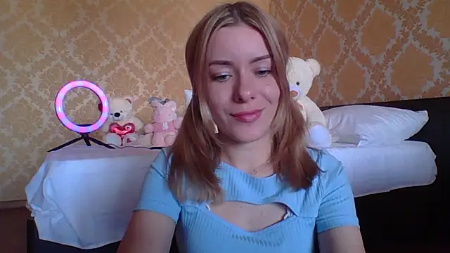 Softy Aura  online show from June 2026 10:36:01 AM