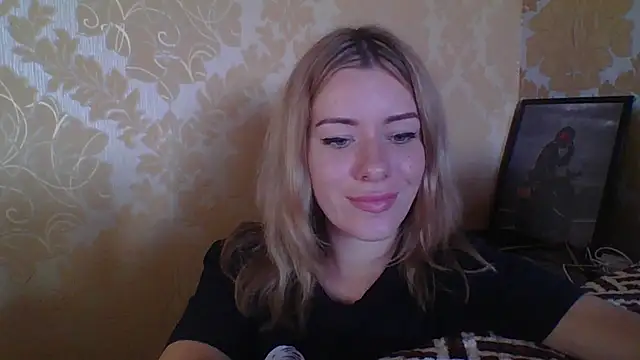 Softy Aura  online show from June 2026 10:52:02 AM