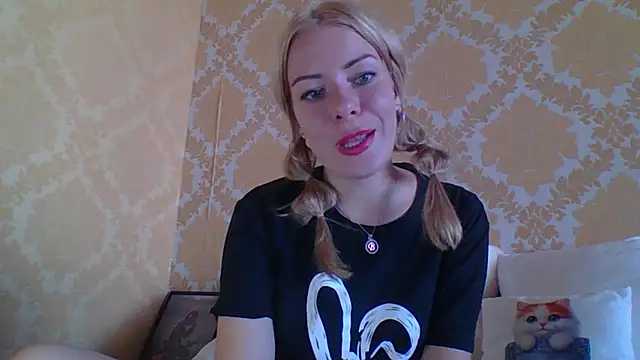 Softy Aura  online show from July 2026 02:57:01 PM