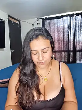 roxana sexy 2026 online show from May 2026 05:21:02 PM