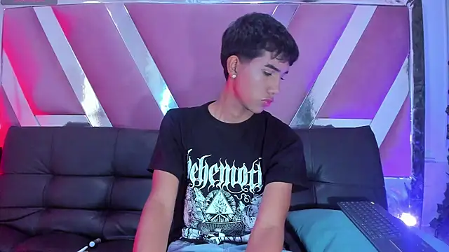 KevCokk online show from June 2026 07:02:01 PM