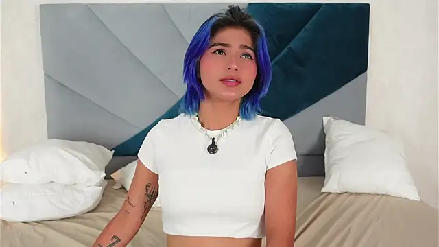 Snapshot of Sky_Riyoo chatting on August 2026 04:44:02 AM Sky Riyoo online show from August 2026 04:44:02 AM