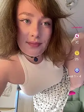 BettyRussian online show from April 2026 10:07:02 AM