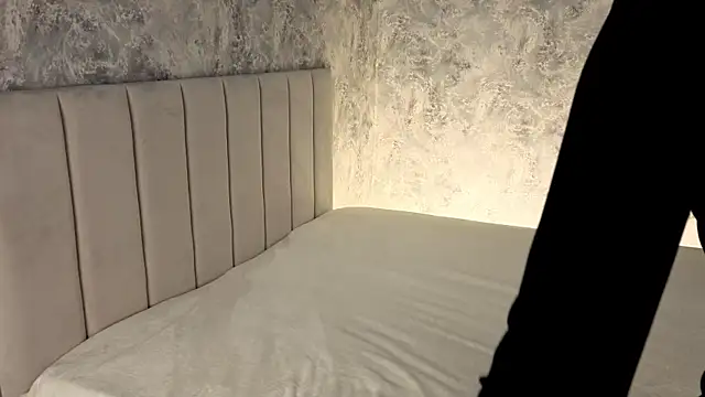 RosyWhisp online show from April 2026 09:04:01 AM