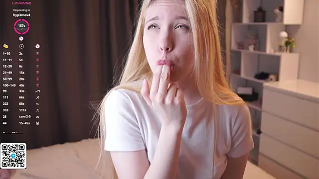 Sweet Love Lily online show from May 2026 09:13:01 PM
