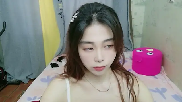 xiaoxiaohong030 online show from April 2026 07:23:01 AM