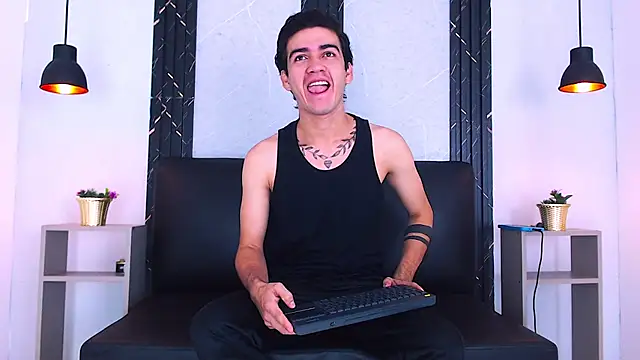 Feiccer Castquer online show from April 2026 11:16:02 AM