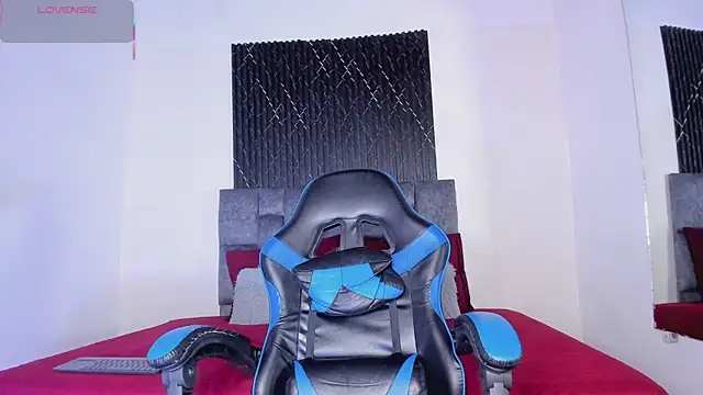 ThiagoSexy005 online show from August 2026 11:58:01 PM