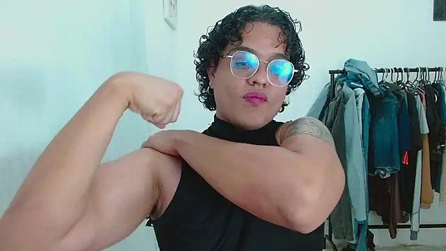 Snapshot of Diane_exotic chatting on May 2026 01:56:01 AM Diane exotic online show from May 2026 01:56:01 AM