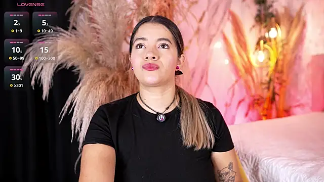 Snapshot of Leidy_2026 chatting on July 2026 01:21:02 PM Leidy 2026 online show from July 2026 01:21:02 PM