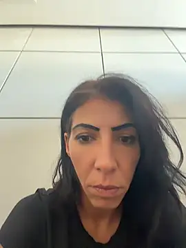 Yasmiinee online show from June 2026 12:19:02 PM